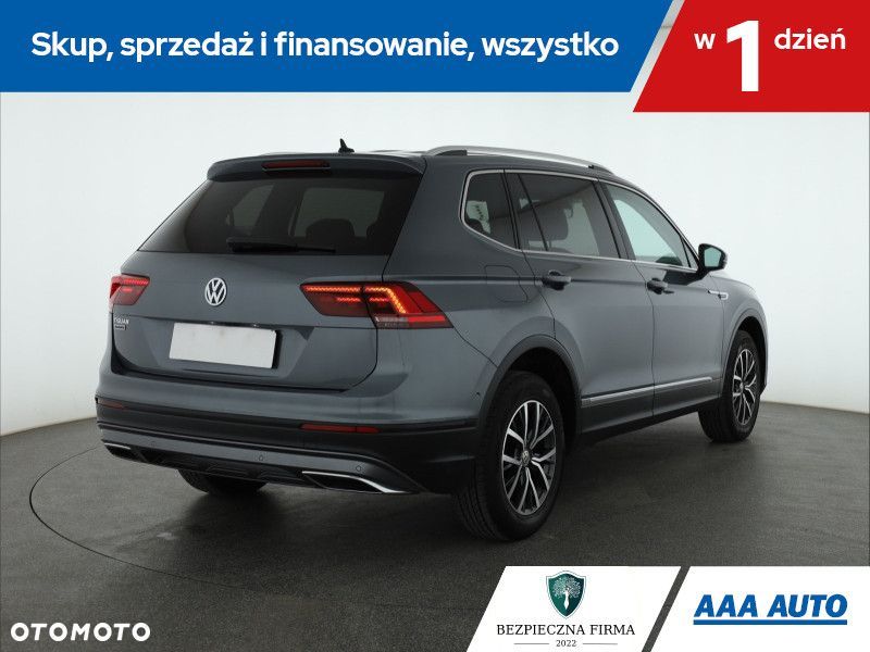 Volkswagen Tiguan Allspace - 6