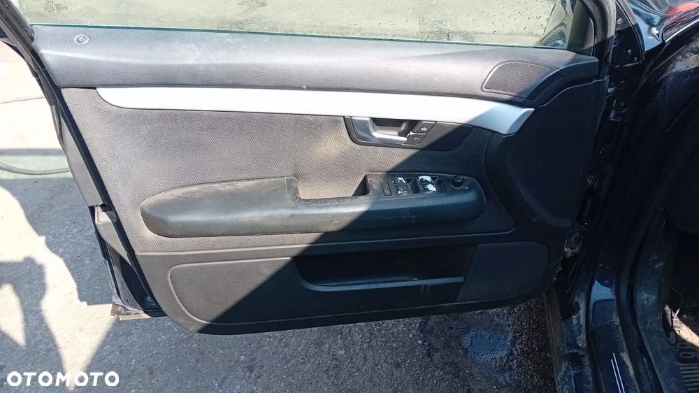 Tylko Części Audi A4 B6 2.5 TDI V6 BFC 120KW / 163KM automat kombi avant s line 00r–04r lakier LZ5L - 7