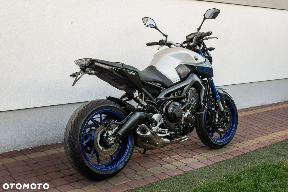 Yamaha MT - 3