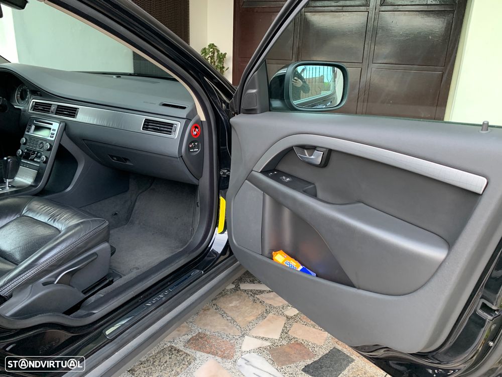 Volvo XC 70 2.4 D5 Nivel 2 Geartronic - 3