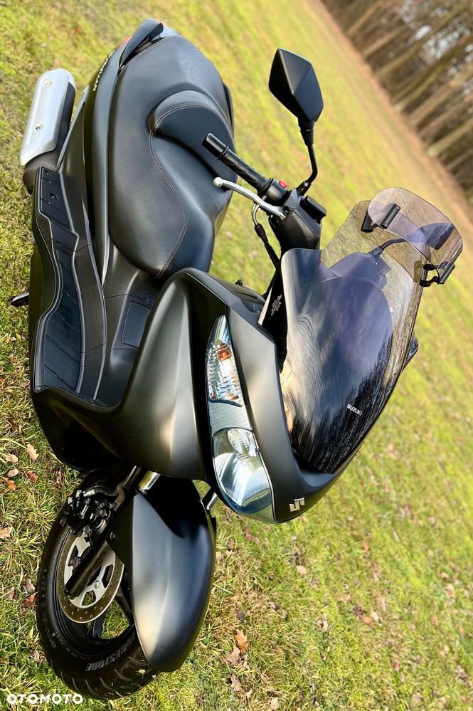 Suzuki Burgman - 7