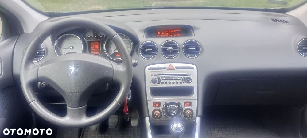 Peugeot 308 120 VTi Premium - 13