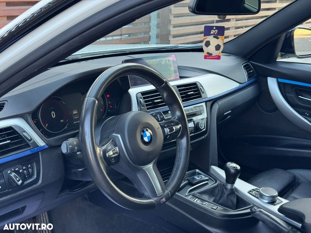 BMW Seria 3 318d M Sport Shadow - 12