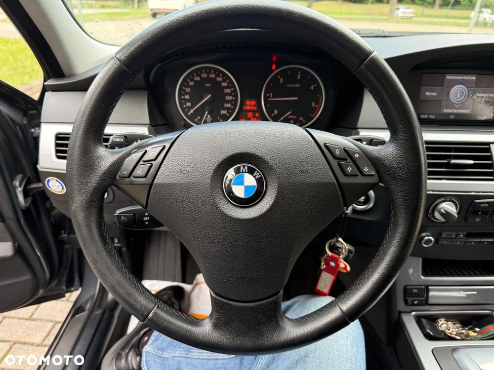 BMW Seria 5 - 24