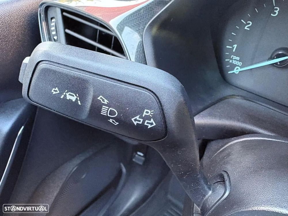 Ford Fiesta 1.0 EcoBoost ST-Line - 43