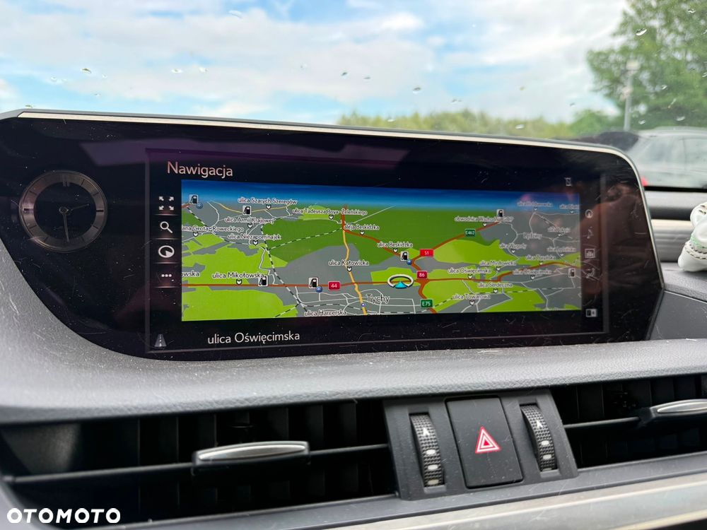 Lexus ES 300h F Sport Edition - 26