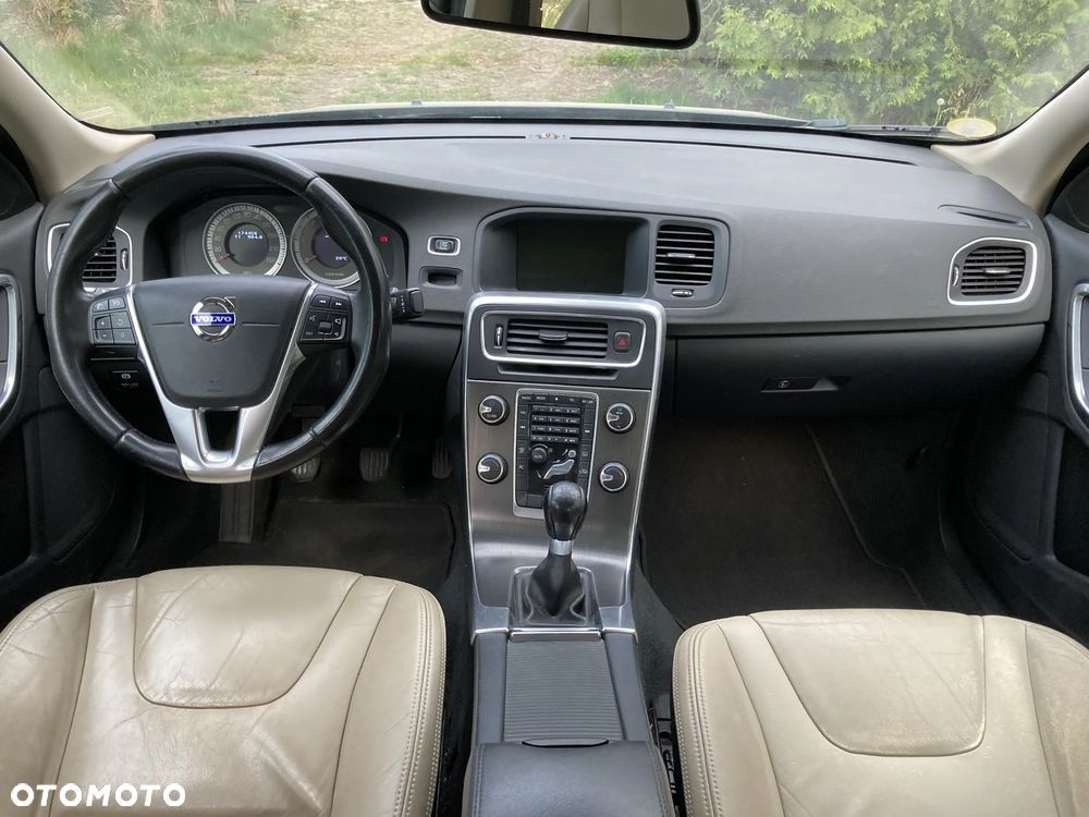 Volvo S60 D2 Momentum - 5