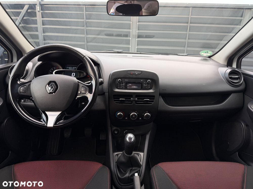 Renault Clio 1.2 16V Limited Plus - 11