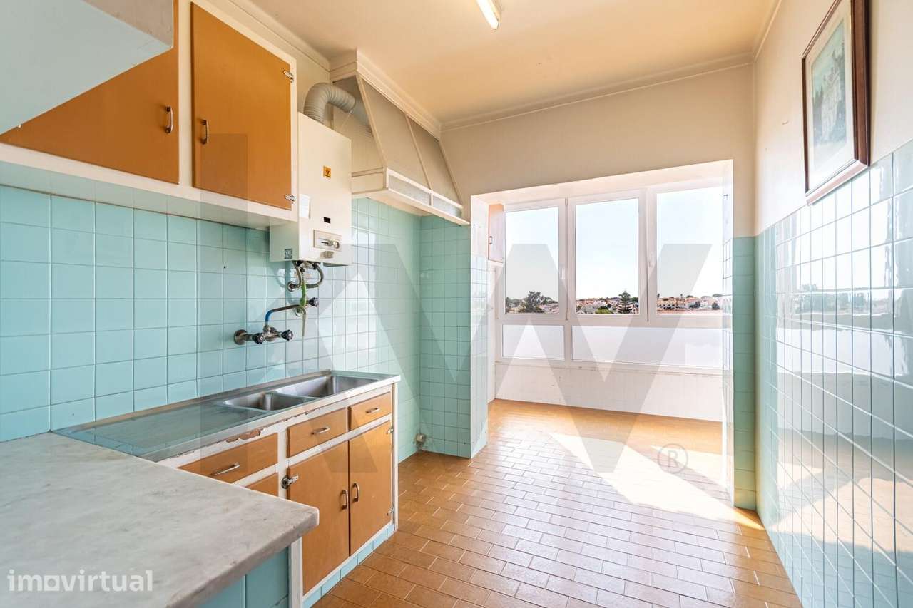 APARTAMENTO T2+1 c/ BOX p/ REMODELAÇÃO - MADORNA - São Domingos de Ran
