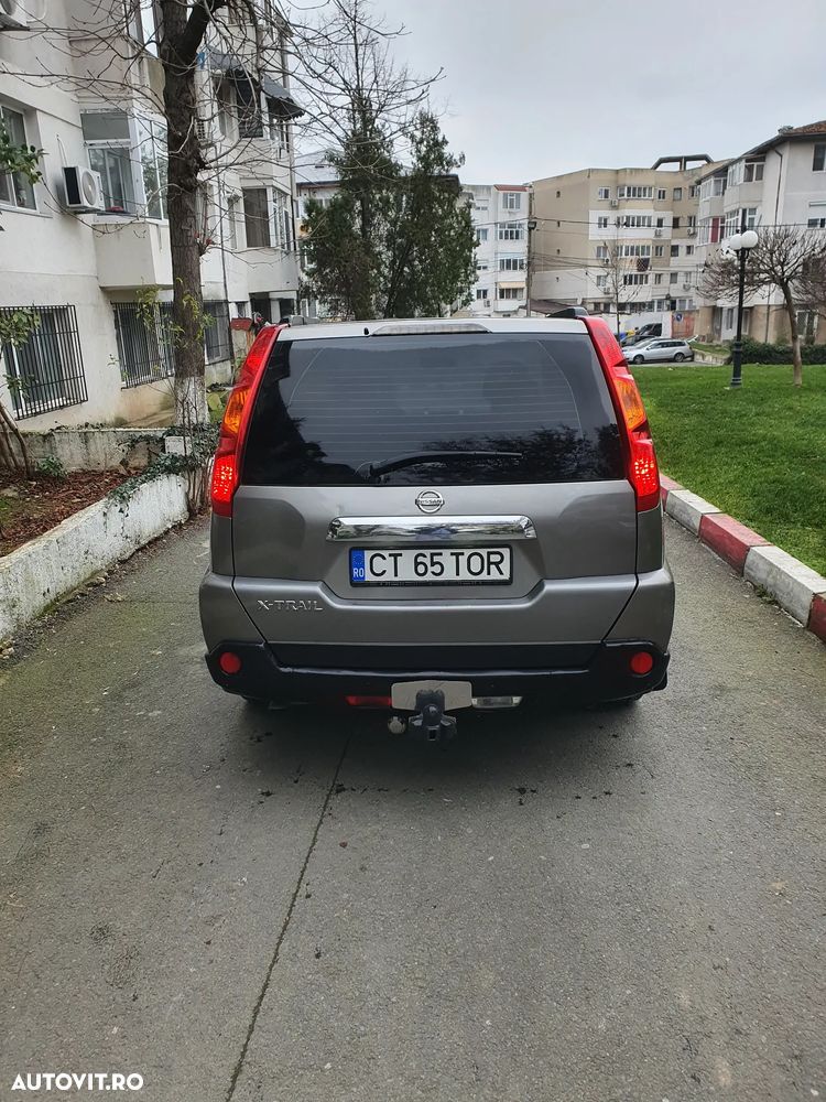 Nissan X-Trail 2.0 dCi 4x4 DPF Automatik SE - 1