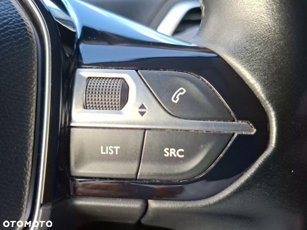 Peugeot 5008 1.5 BlueHDi Allure S&S - 23
