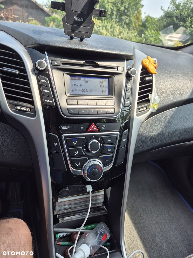 Hyundai i30 1.6 CRDi Classic + - 8