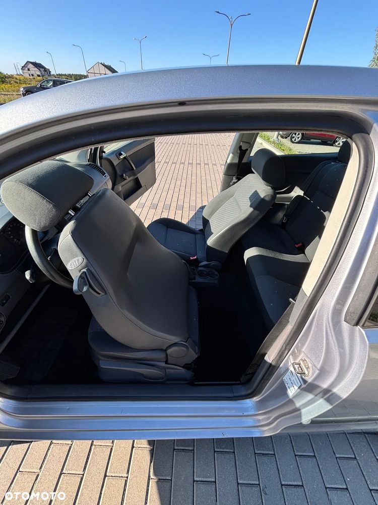 Volkswagen Polo 1.2 Comfortline - 26