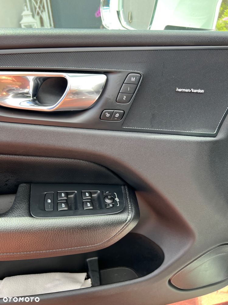 Volvo XC 60 D4 AWD Inscription - 23