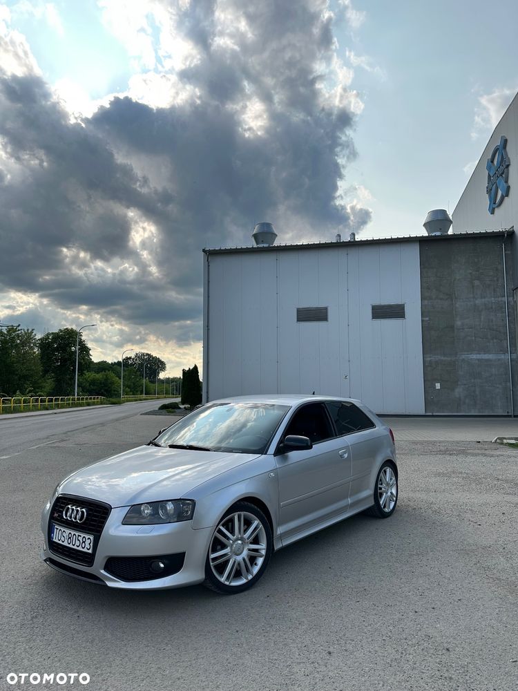 Audi S3 2.0T FSI Quattro - 1