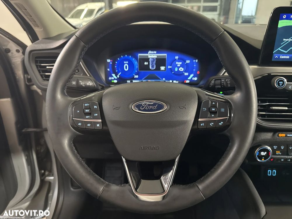 Ford Kuga - 17