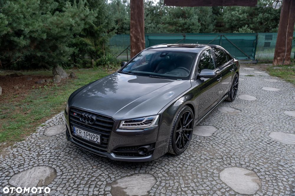 Audi S8 Plus 4.0 TFSI Quattro - 4