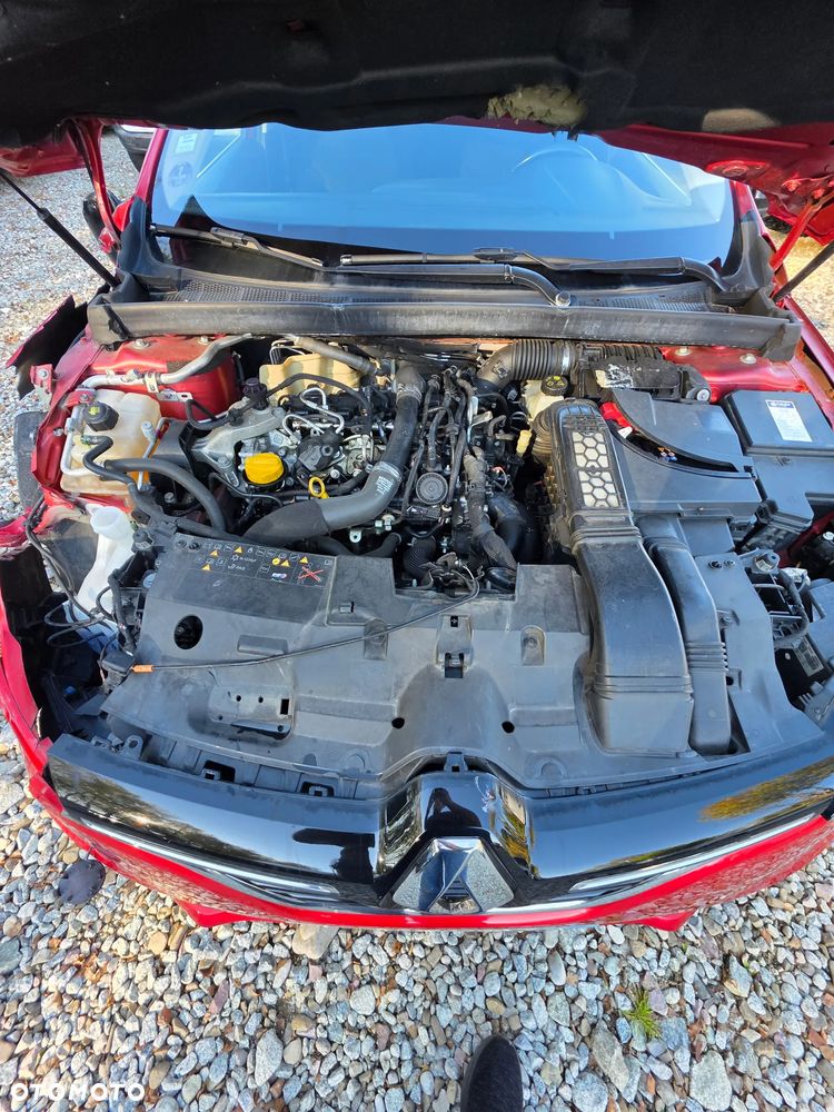 Renault Megane TCe 140 GPF LIMITED - 28
