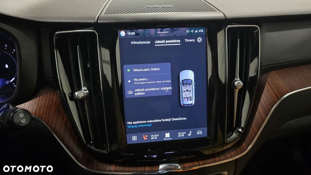 Volvo XC 60 B4 D AWD Plus Dark - 29