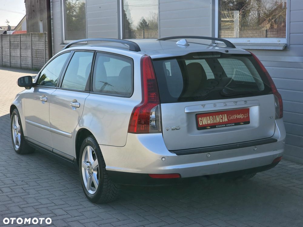 Volvo V50 2.0 Momentum - 10