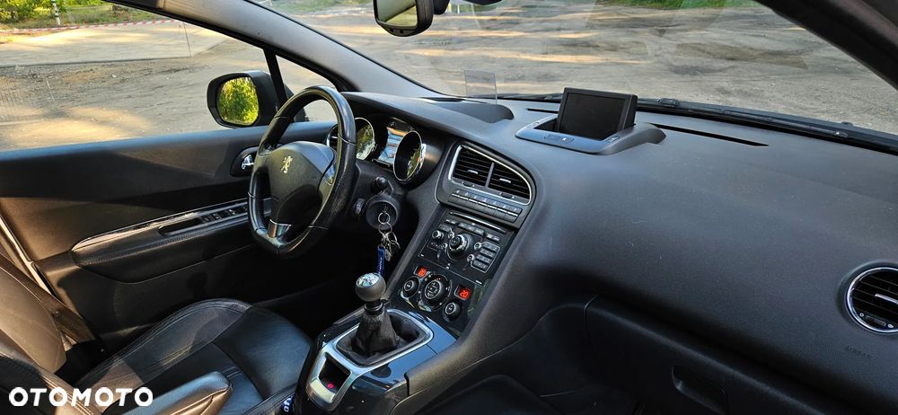 Peugeot 5008 155 THP Premium - 16