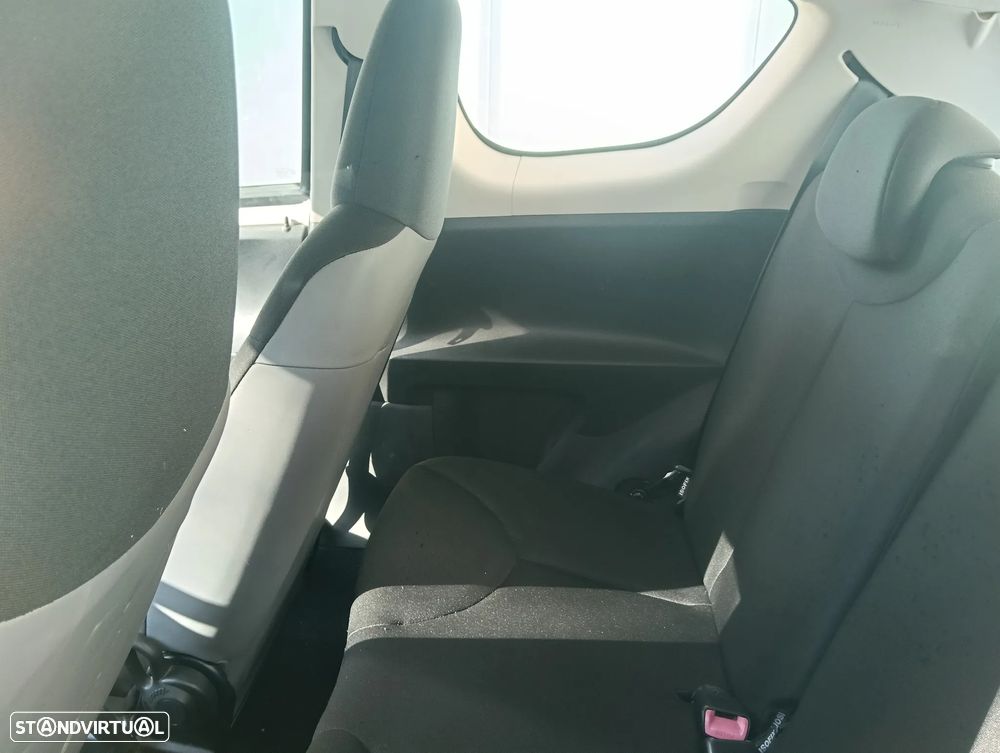 Toyota Aygo 1.0 Plus - 8