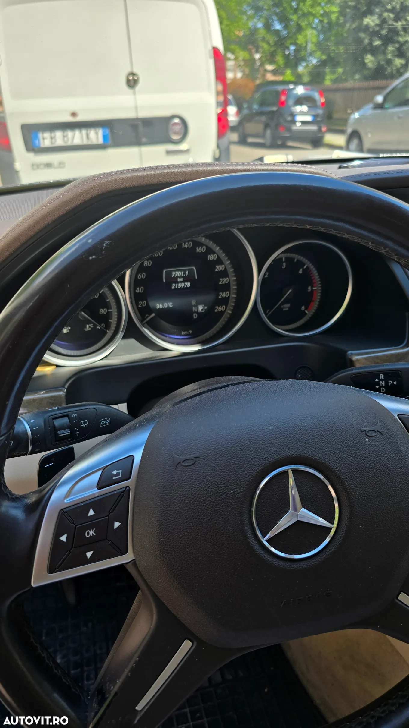 Mercedes-Benz E 220 T BlueTEC 4Matic 7G-TRONIC Avantgarde - 5