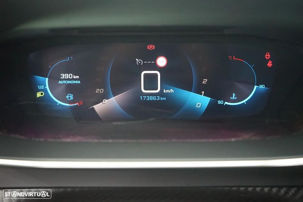 Peugeot 208 - 28