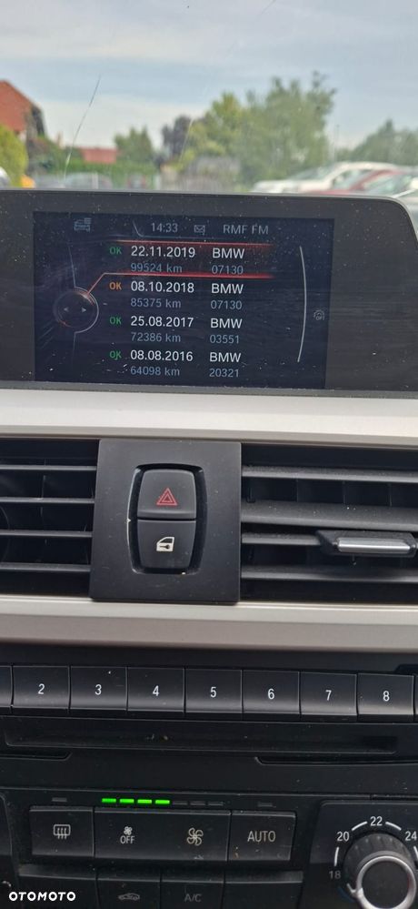 BMW Seria 3 320d xDrive - 17