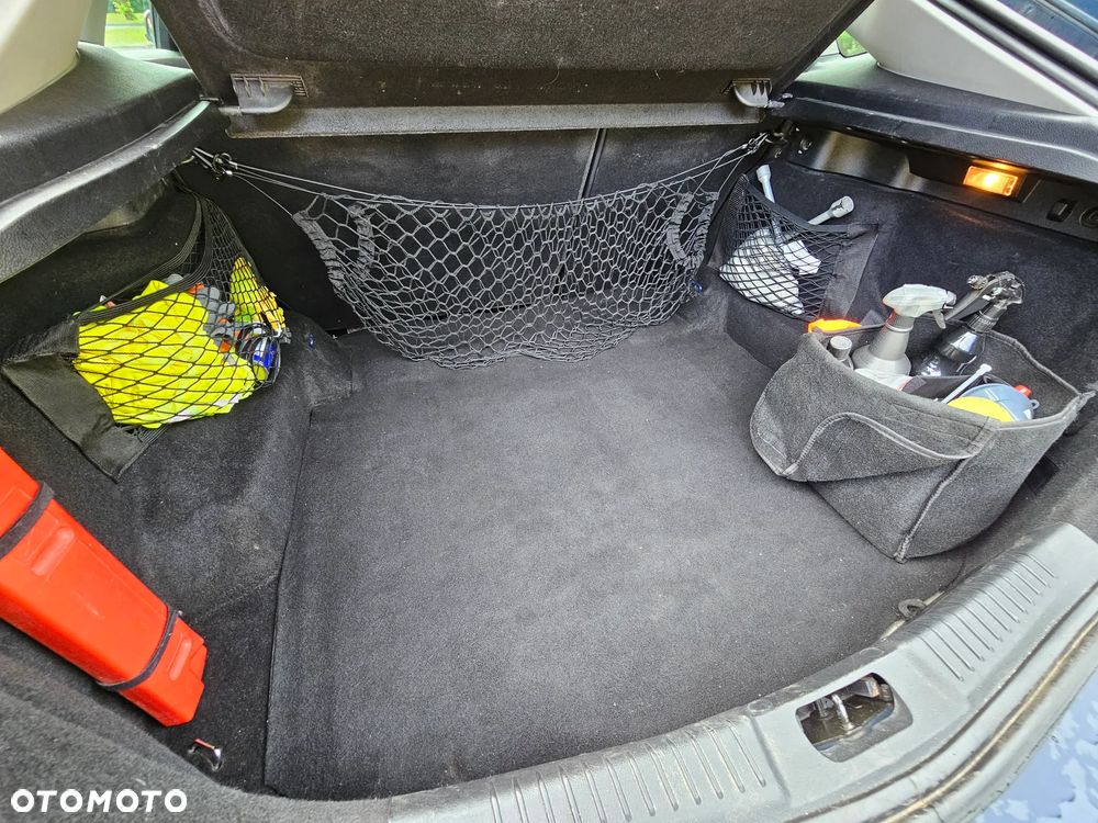 Ford Mondeo 2.0 Ambiente - 26
