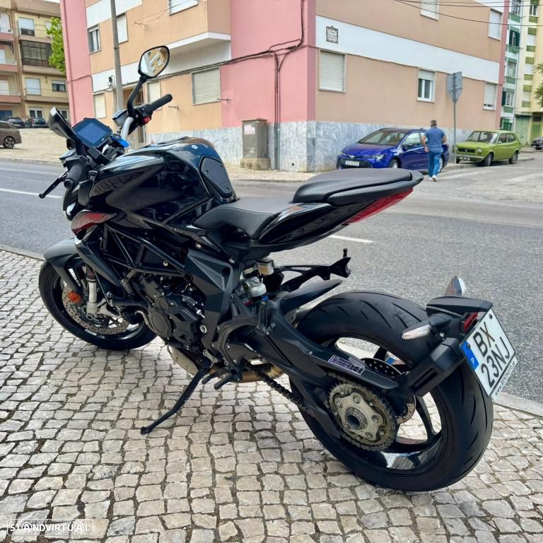 MV Agusta Brutale R - 7