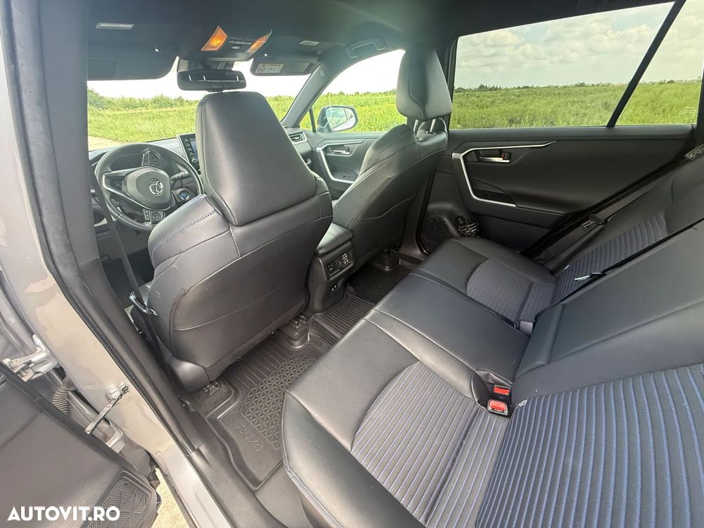 Toyota RAV4 - 27