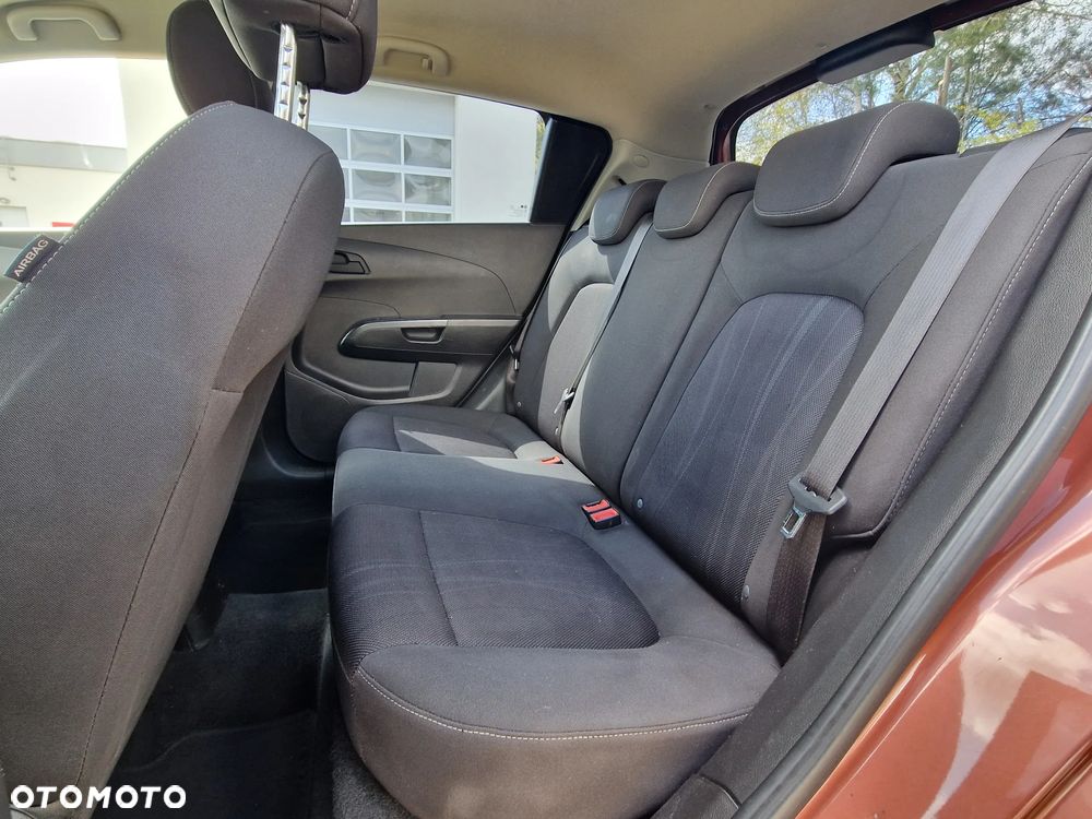 Chevrolet Aveo 1.4 LT - 14