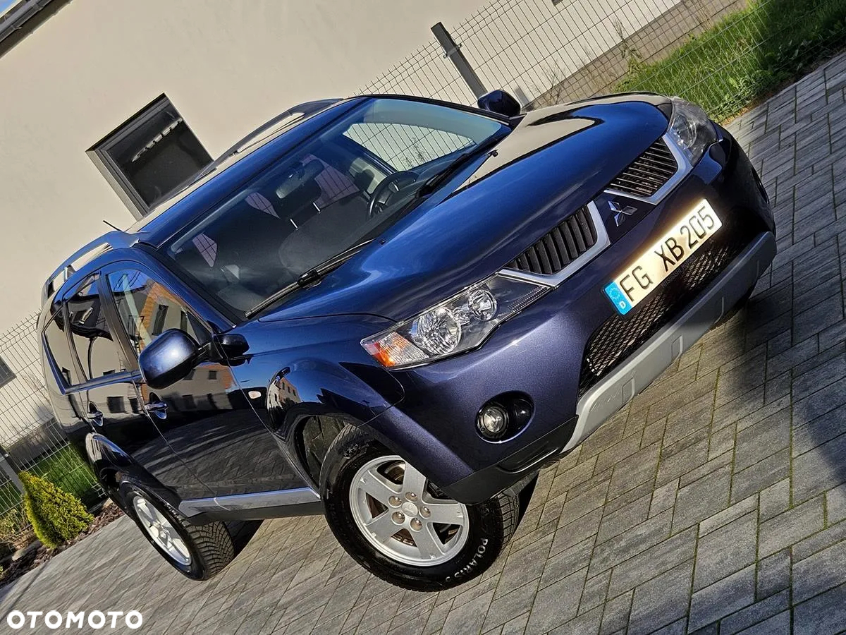 Mitsubishi Outlander 2.4 4WD Inform - 18