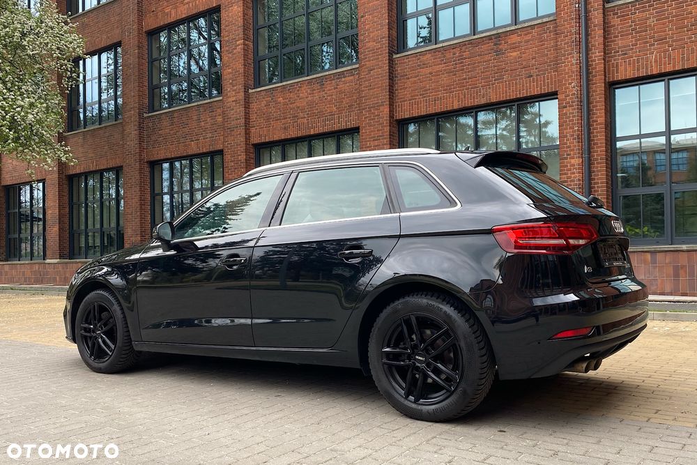 Audi A3 Sportback 1.5 TFSI cylinder on demand design - 9