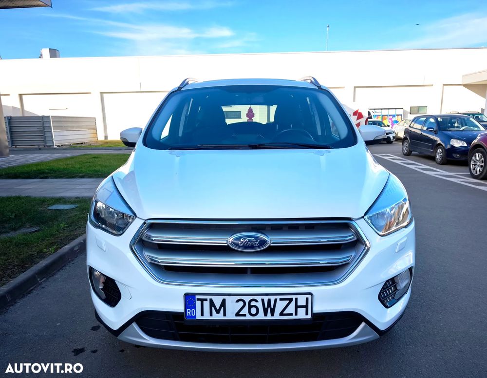 Ford Kuga 1.5 TDCi 2x4 Aut. Titanium - 8