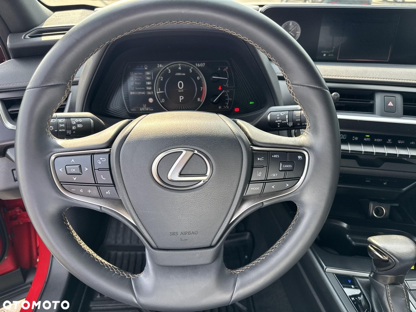 Lexus UX 200 GPF F Impression 2WD - 19