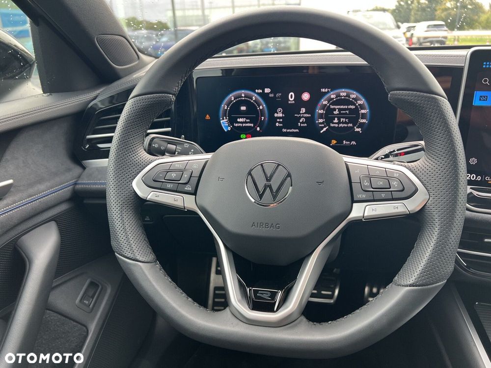 Volkswagen Passat - 14