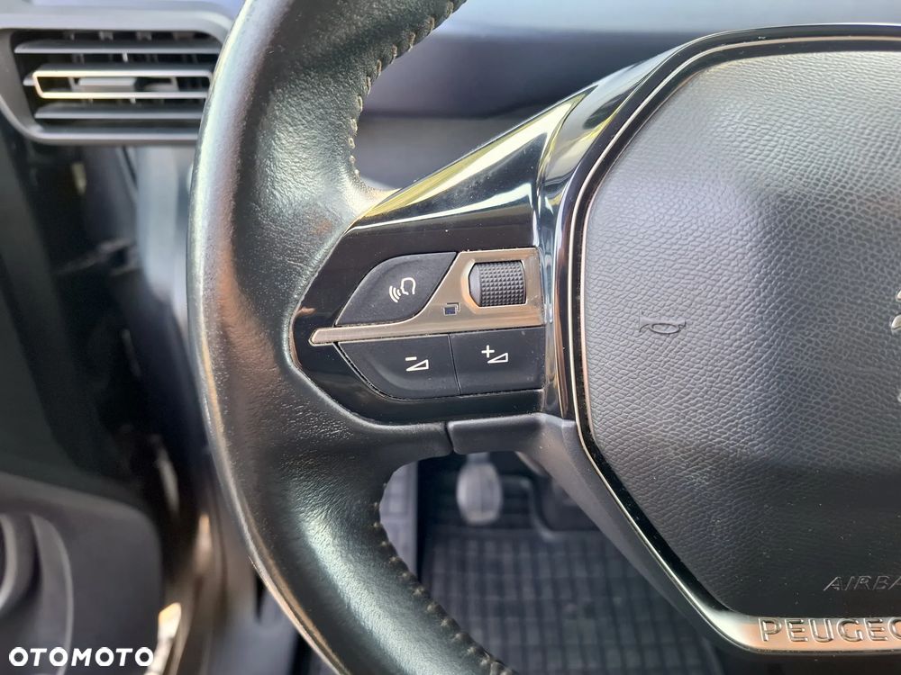 Peugeot Rifter - 12