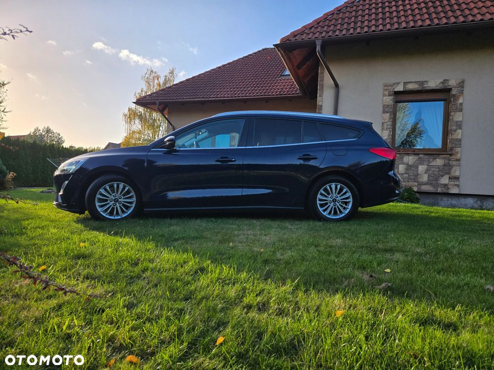 Ford Focus 1.5 EcoBlue Titanium Business - 11