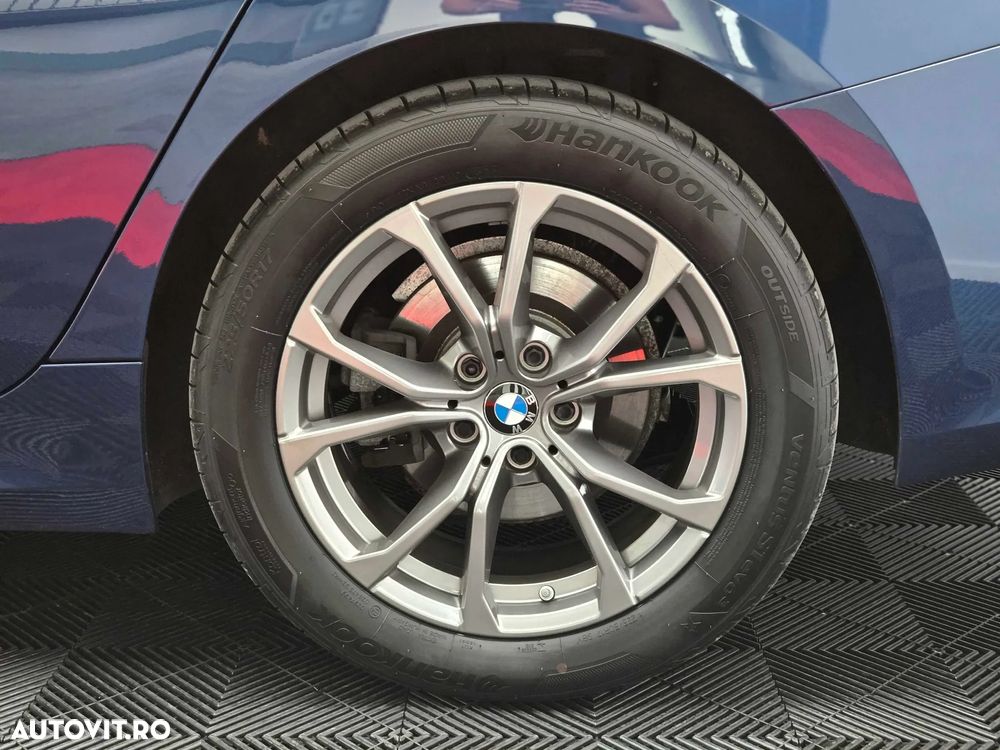 BMW Seria 3 320d Touring Aut. Sport Line - 40