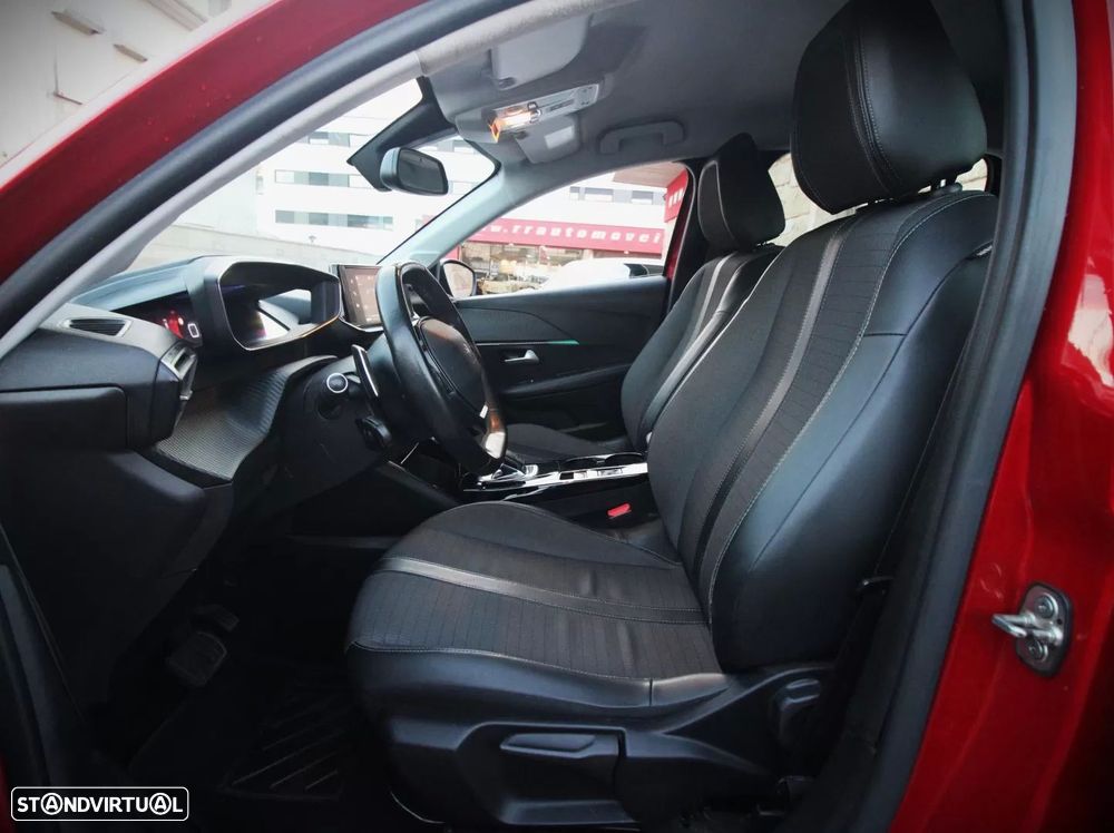 Peugeot 208 1.2 PureTech Allure EAT8 - 8