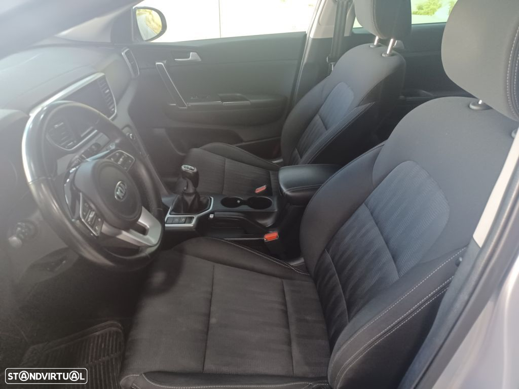 Kia Sportage 1.6 GDI ISG SX - 10