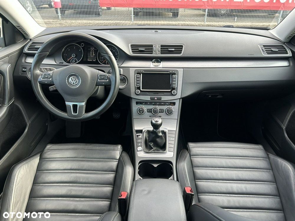 Volkswagen Passat 2.0 TDI Highline - 19