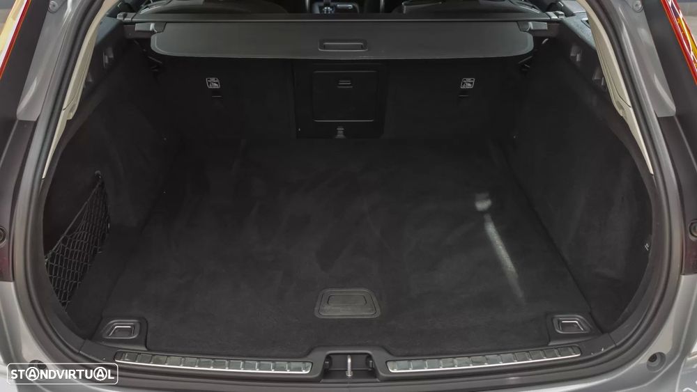 Volvo V60 2.0 T6 AWD TE Essential - 9