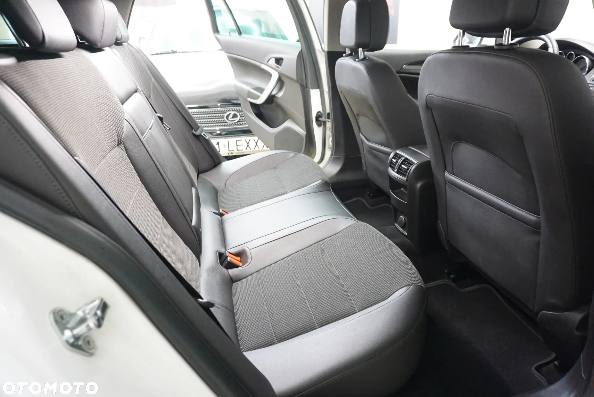 Opel Insignia 2.0 CDTI Cosmo - 25