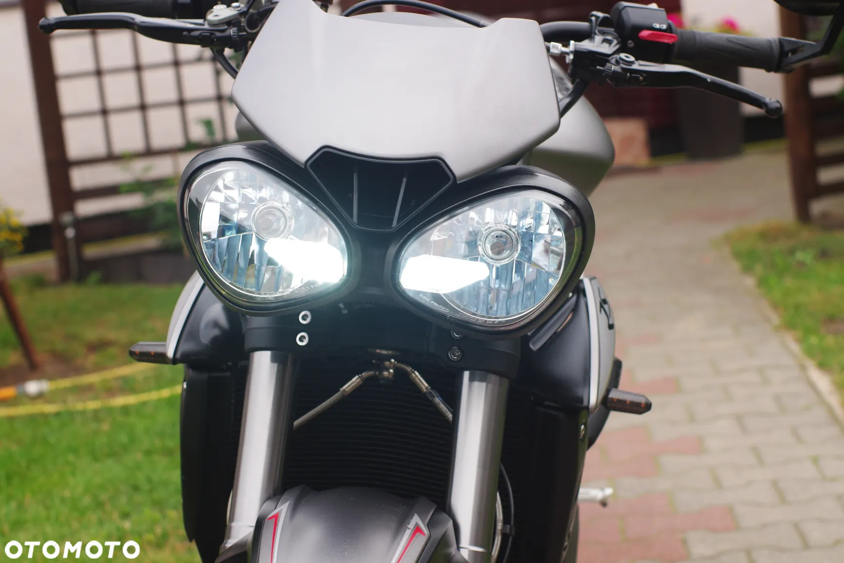 Triumph Street Triple - 31