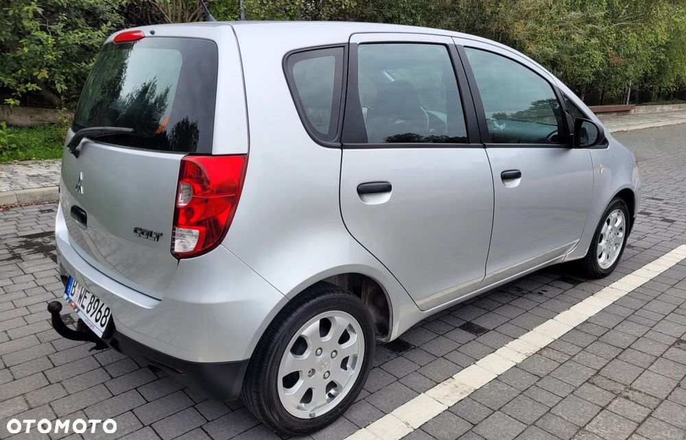 Mitsubishi Colt - 6