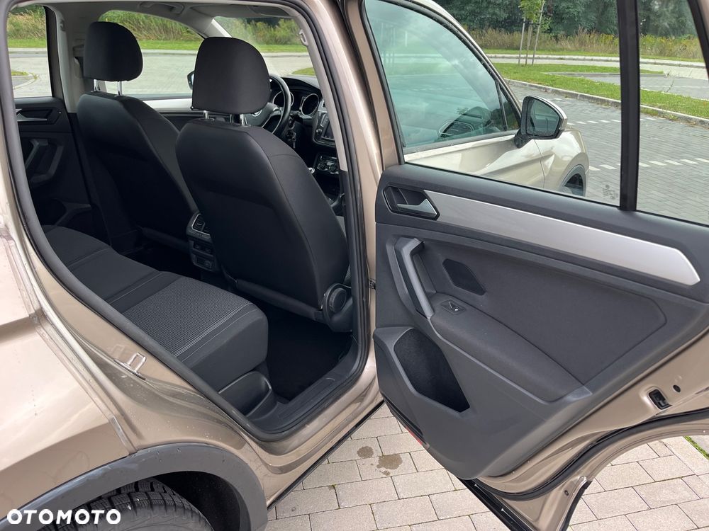 Volkswagen Tiguan 2.0 TDI BMT SCR Comfortline - 16