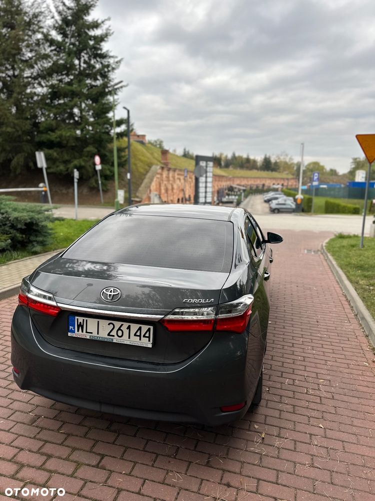 Toyota Corolla 1.6 Comfort - 11